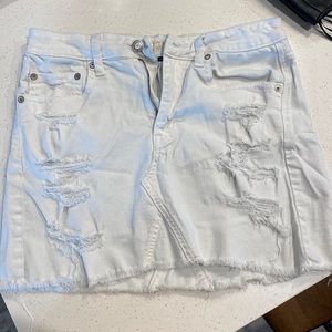 American eagle size 6 white skirt